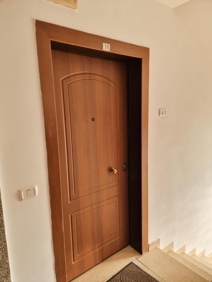 Hera'S Home Tiranë Luaran gambar