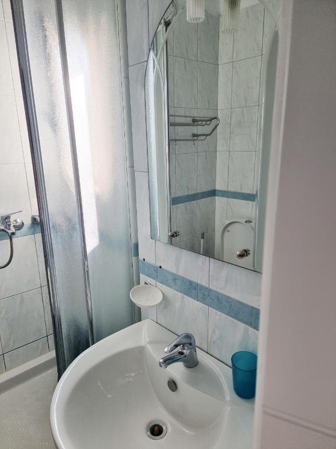 Hera'S Home Tiranë Luaran gambar